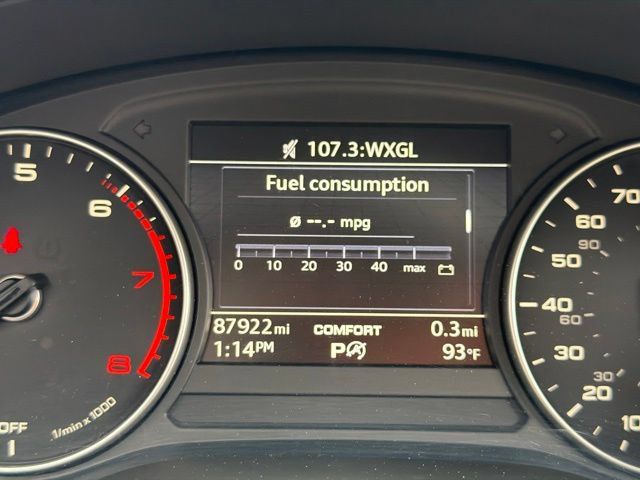 Used 2017 Audi A4 2.0T Premium w/ Convenience Package FWD image 23