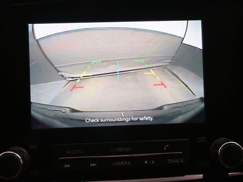 Used 2023 Nissan Frontier SV w/ SV Convenience Package image 32