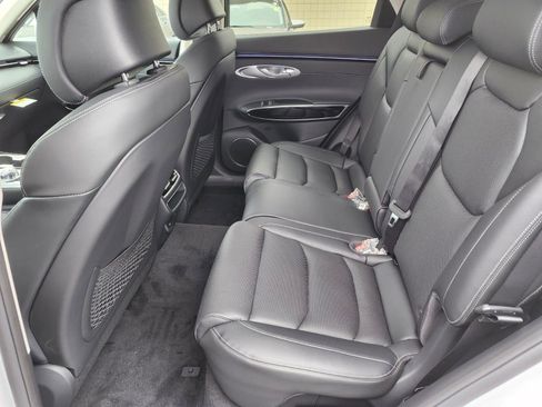 New 2026 Genesis GV70 2.5T AWD/4WD image 16