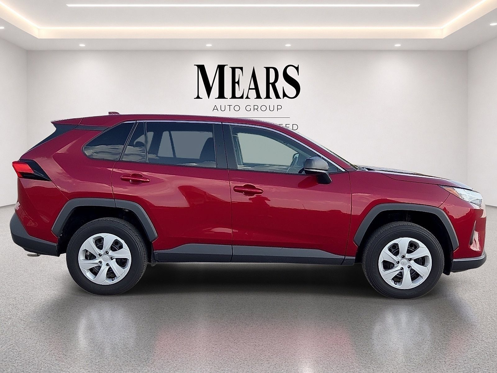 Used 2025 Toyota RAV4 LE FWD image 6