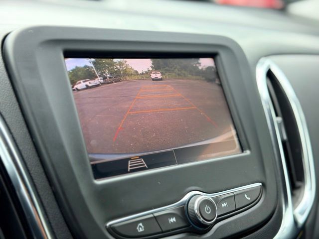 Used 2024 Chevrolet Equinox LT w/ LPO, Floor Liner Package FWD image 15