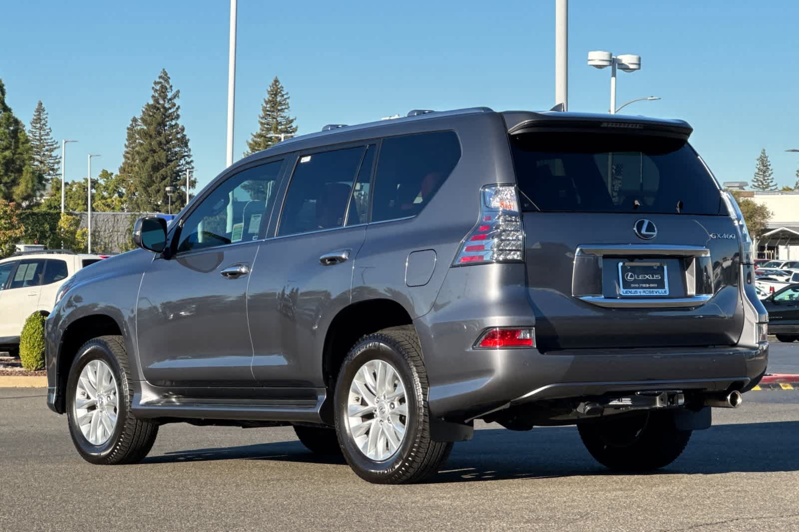 Used 2023 Lexus GX 460 Premium w/ Premium Plus Package AWD/4WD image 7