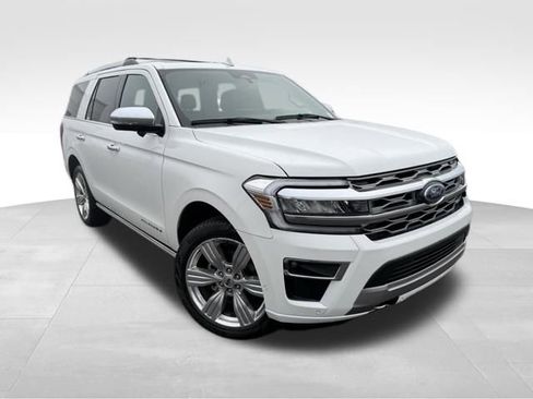 Used 2024 Ford Expedition Platinum image 1