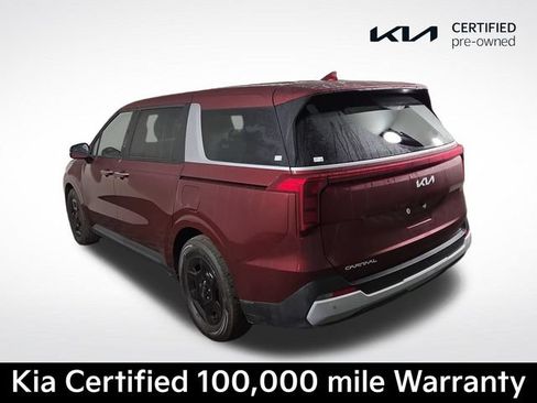 Certified 2025 Kia Carnival FWD image 8