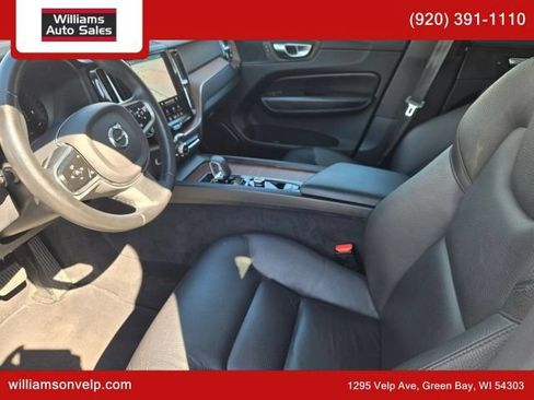 Used 2023 Volvo XC60 B5 Plus AWD/4WD image 11