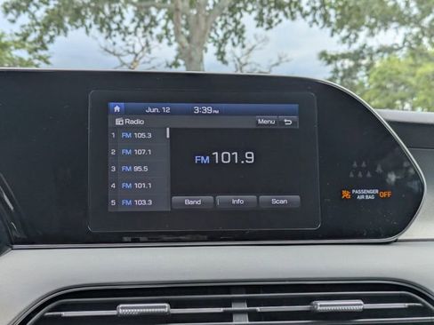 Used 2020 Hyundai Palisade SEL FWD image 19