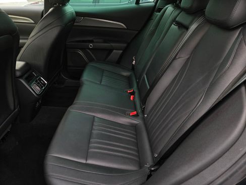 Used 2024 Maserati Grecale GT AWD/4WD image 11
