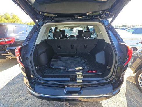 Used 2018 GMC Terrain Denali w/ Advanced Safety Package image 19