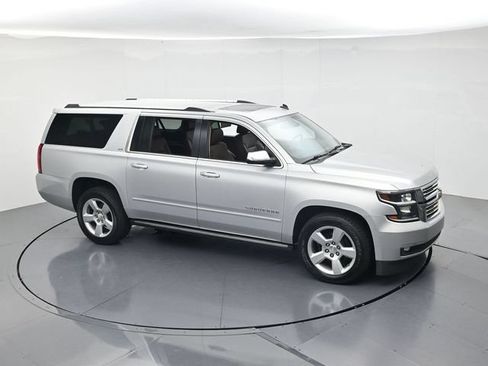 Used 2015 Chevrolet Suburban LTZ AWD/4WD image 47