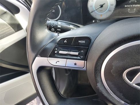 Used 2024 Hyundai Elantra Limited image 27