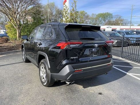 Used 2025 Toyota RAV4 XLE w/ Convenience Package image 6