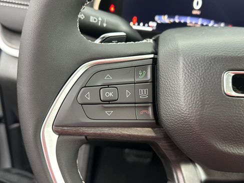 New 2026 Jeep Grand Cherokee Altitude image 11