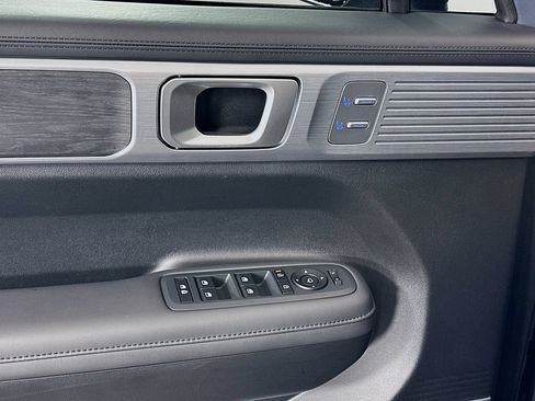 Used 2024 Hyundai Santa Fe Limited FWD image 18