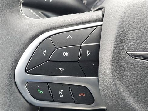 New 2026 Chrysler Pacifica Limited w/ Trailer Tow Group AWD/4WD image 22