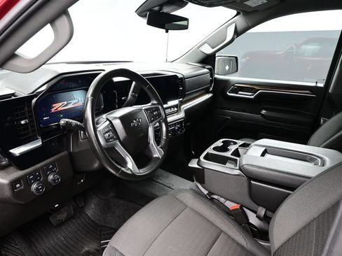 Used 2024 Chevrolet Silverado 1500 RST AWD/4WD image 8