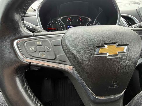 Used 2019 Chevrolet Equinox LT image 23