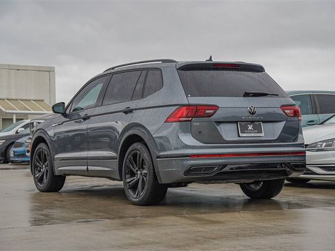 New 2024 Volkswagen Tiguan SE R-Line image 5