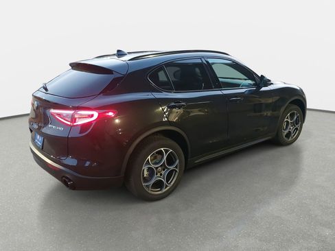 New 2025 Alfa Romeo Stelvio Sprint w/ Convenience Package image 5