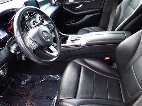 Used 2018 Mercedes-Benz GLC 300 4MATIC image 9