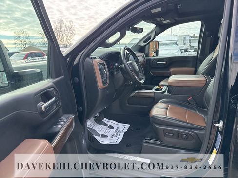 Used 2023 Chevrolet Silverado 3500 High Country w/ Z71 Off-Road Package image 15