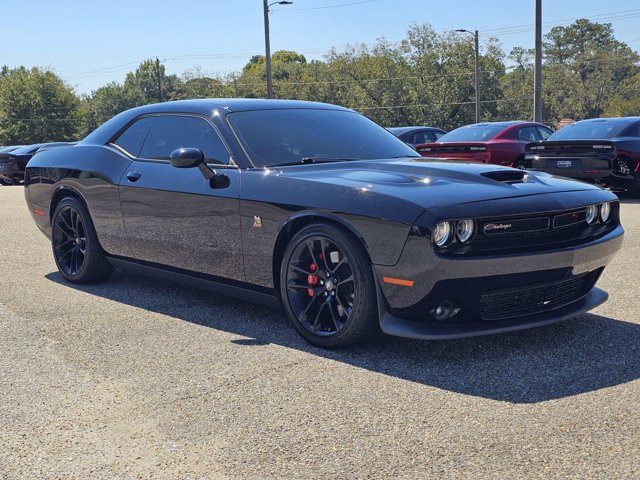 Used 2022 Dodge Challenger R/T Scat Pack w/ Plus Package RWD image 6