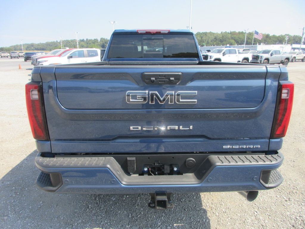 New 2026 GMC Sierra 3500 Denali Ultimate AWD/4WD image 6