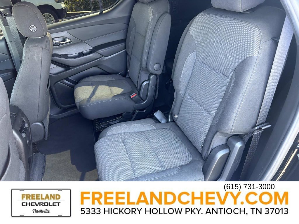 Used 2022 Chevrolet Traverse LT FWD image 20