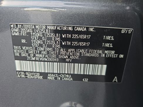 Used 2017 Toyota RAV4 XLE FWD image 32