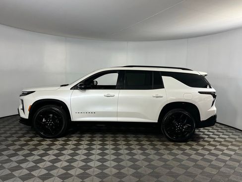 Used 2024 Chevrolet Traverse RS AWD/4WD image 8