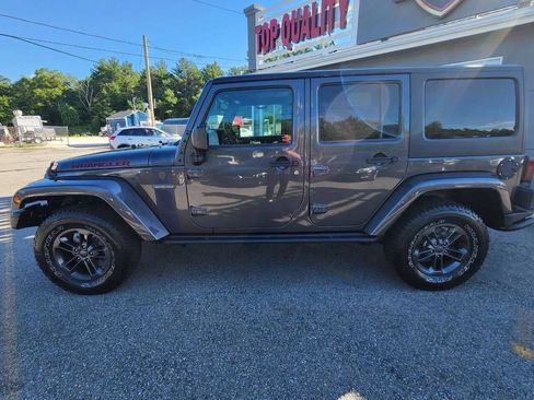 Used 2018 Jeep Wrangler Unlimited Sport AWD/4WD image 9