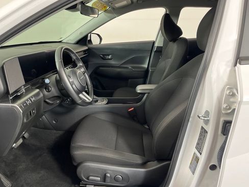 Used 2025 Hyundai Kona SEL AWD/4WD image 21