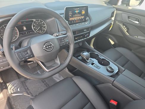 New 2026 Nissan Rogue Dark Armor AWD/4WD image 16