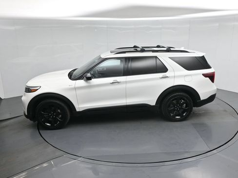 Certified 2023 Ford Explorer ST-Line w/ Class IV Trailer Tow Package AWD/4WD image 44