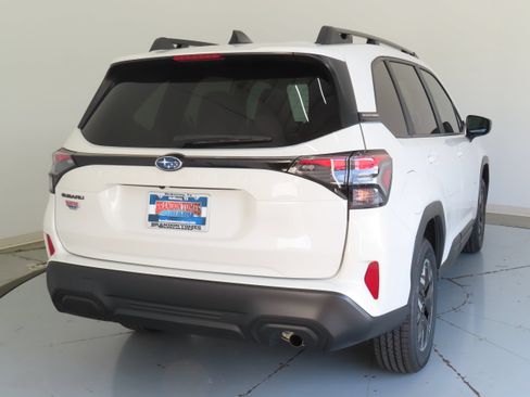 New 2026 Subaru Forester Premium AWD/4WD image 3