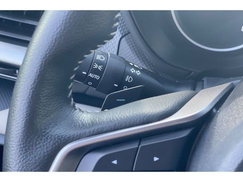 Used 2024 Subaru Forester Limited image 38