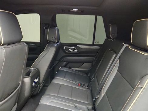 Used 2023 GMC Yukon SLT RWD image 19