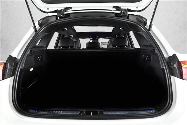 New 2026 Mercedes-Benz GLC 43 AMG 4MATIC image 6