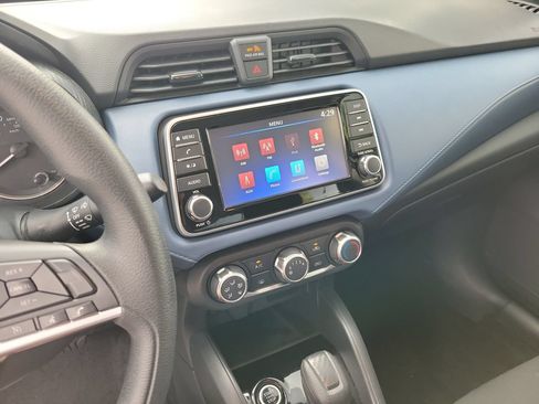 Used 2025 Nissan Versa SV FWD image 22