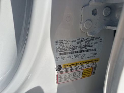 Used 2025 Ford Expedition Active AWD/4WD image 27