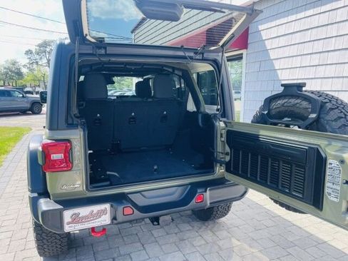 Used 2026 Jeep Wrangler Unlimited Rubicon AWD/4WD image 14