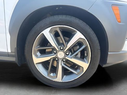 Used 2020 Hyundai Kona Ultimate AWD/4WD image 38