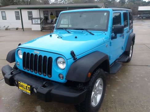 Used 2018 Jeep Wrangler Unlimited Sport S AWD/4WD image 2
