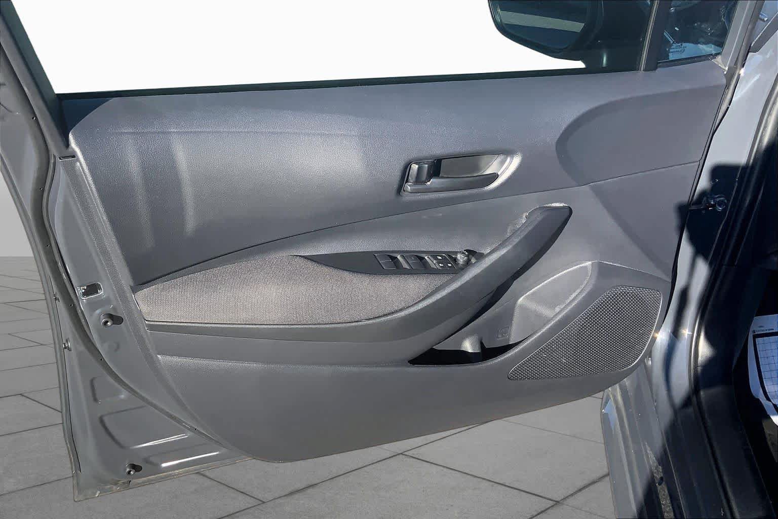 Used 2026 Toyota Corolla LE FWD image 22