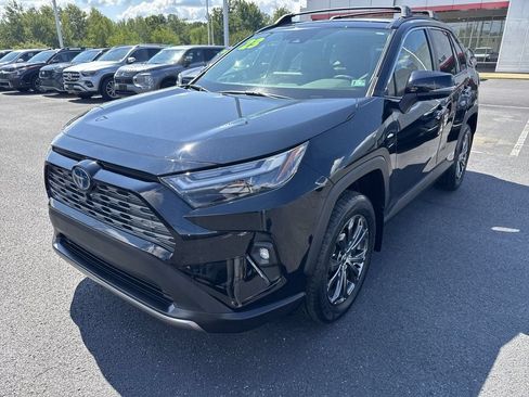 Used 2023 Toyota RAV4 Limited AWD/4WD image 4