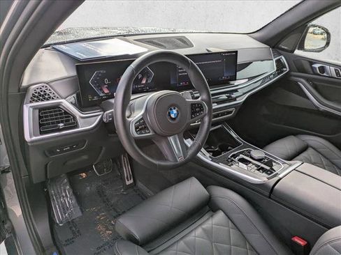 Used 2025 BMW X5 xDrive40i w/ M Sport Package AWD/4WD image 10