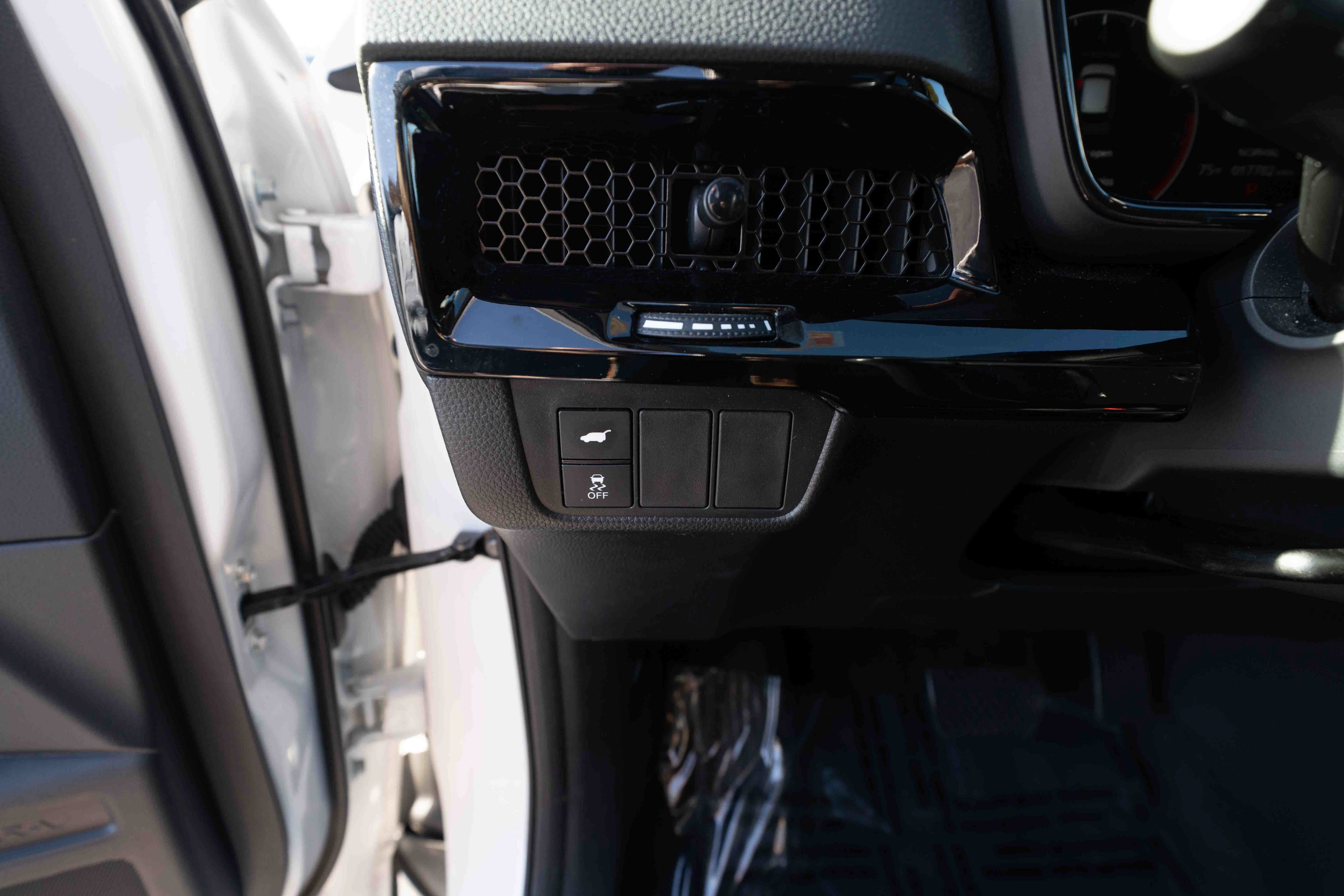 Used 2024 Honda CR-V EX-L image 11