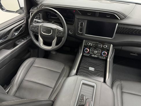 Used 2024 GMC Yukon XL Denali w/ Advanced Technology Package RWD image 36