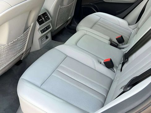 Used 2019 Audi Q5 Prestige AWD/4WD image 13