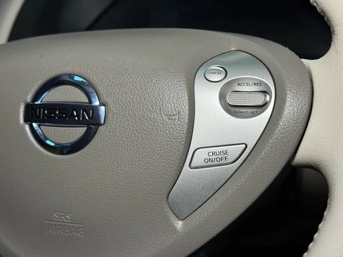 Used 2012 Nissan Leaf SV image 36