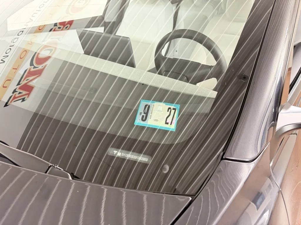 Used 2025 Tesla Model 3 Long Range AWD/4WD image 10